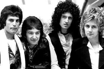 Фотография к новости: Состояние участников группы Queen превысило состояние королевы Великобритании