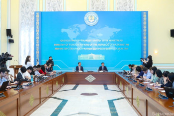 Фотография к новости: Около 300 казахстанцев остаются в боевых точках в Сирии