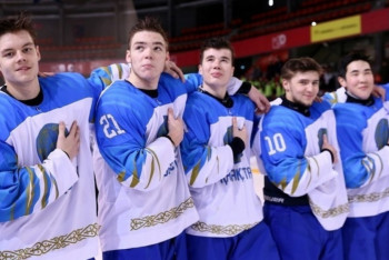 Фотография к новости: Главный тренер сборной РК по хоккею оценил выступления команды на юниорском ЧМ