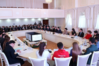 Фотография к новости: В Караганде появятся парки выпускников 