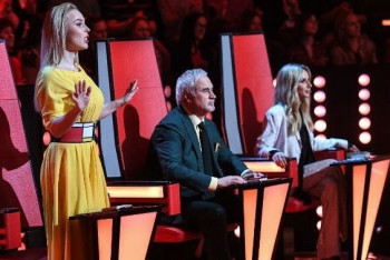 Фотография к новости: Первый канал заподозрил подтасовку результатов в проекте "Голос.Дети"