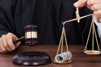 Фотография к новости: В получении взятки подозревают судью в Мангистауской области