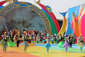 Фотография к новости: Актюбинцы отметили День единства народа Казахстана 