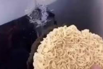 Фотография к новости: Мастер из Китая ремонтирует вещи при помощи еды 