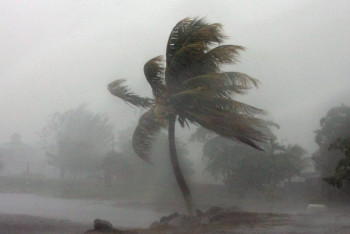 Фотография к новости: В Индии из-за циклона эвакуировали более миллиона человек