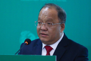 Фотография к новости: Кандидат от партии "Ауыл" Тоулетай Рахимбеков сдал документы в ЦИК