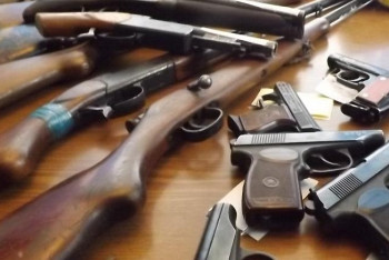 Фотография к новости: В Казахстане началась акция по выкупу у населения незаконно хранящегося оружия