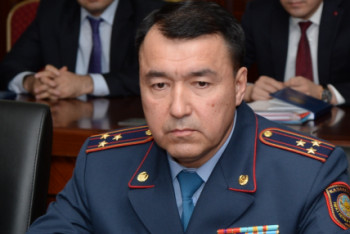 Фотография к новости: Кайрат Мухитов получил должность в КАП МВД