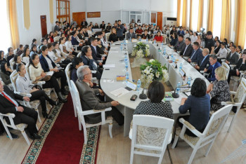 Фотография к новости: О роли Елбасы в развитии страны рассуждали студенты  в Павлодаре