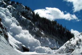 Фотография к новости: Алматинцев предупредили о возможном сходе лавин 