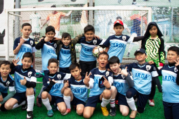 Фотография к новости: Англоязычная футбольная школа появилась в Алматы 