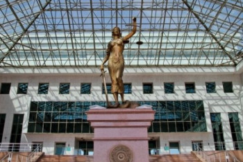 Фотография к новости: На 4,6 лет осудили бухгалтера в столице за мошенничество с использованием ЭЦП начальника 