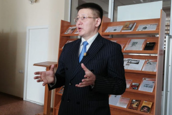 Фотография к новости: Казахстан дорожит стабильностью и межэтническим согласием – эксперт о досрочных выборах