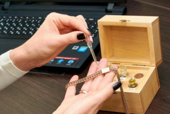 Фотография к новости: В столице ограбили ломбард 