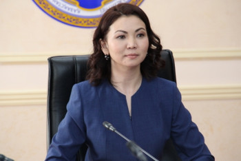 Фотография к новости: 13% госслужащих АДГСПК работают "превосходно"