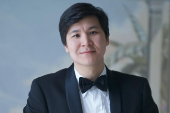 Фотография к новости: Дирижёр Батыржан Смаков: Нужно быть в своей профессии перфекционистом