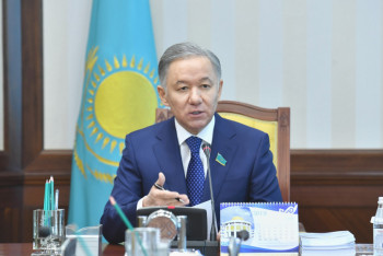 Фотография к новости: Нигматулин: в центре внимания депутатов Мажилиса – социальные вопросы казахстанцев 