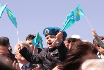 Фотография к новости: В Уральске праздничным концертом отметили День защитника Отечества