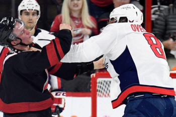 Фотография к новости: Головкин оценил нокаут в исполнении хоккеиста Овечкина