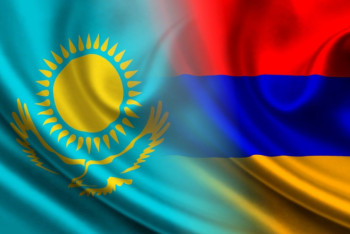 Фотография к новости: Токаев принял Президента Армении 