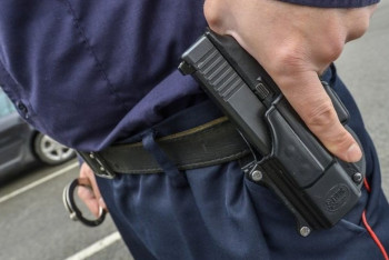 Фотография к новости: В Жаркенте полицейские при задержании выстрелили в сотрудников Нацбюро