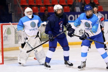 Фотография к новости: Казахстанская команда обыграла французов на ЧМ по хоккею среди юниоров 