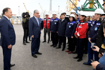 Фотография к новости: Токаев оценил свою рабочую поездку в Мангистаускую область