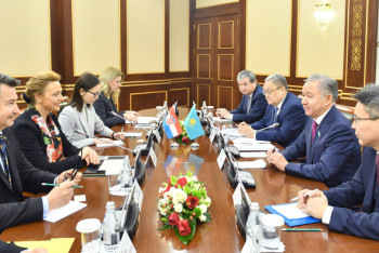 Фотография к новости: Нигматулин принял вице-премьера Хорватии М.Пейчинович-Бурич