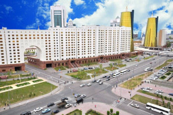 Фотография к новости: Депутаты просят защитить бизнесменов от "чёрного" рейдерства