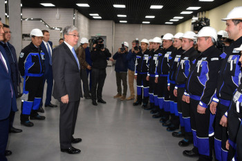 Фотография к новости:  Касым-Жомарт Токаев посетил Павлодарский нефтеxимический завод