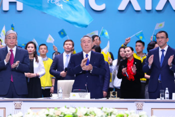 Фотография к новости: Nur Otan единогласно поддержала кандидатуру Токаева для участия в выборах Президента РК 