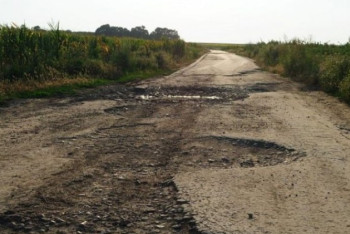 Фотография к новости: Люди жаловались на плачевное состояние автодорог - Токаев об инфраструктуре курорта Алаколь 