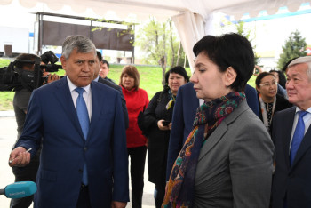 Фотография к новости: Абдыкаликова призвала бизнесменов Алматинской области помогать социально уязвимым слоям населения