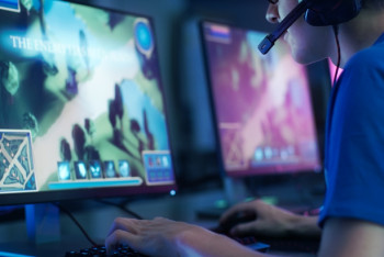 Фотография к новости: 64-летний "геймер" нанёс ножевые ранения администратору компьютерного клуба в Алматы