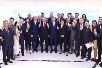 Фотография к новости: Александр Винокуров, Роза Рымбаева и Самал Еслямова вошли в предвыборный штаб Токаева