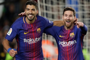 Фотография к новости: Игроки "Барселоны" недовольны дружбой главного тренера с Месси и Суаресом