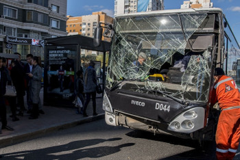 Фотография к новости: Массовое ДТП с автобусами в столице: страховая компания оплатит лечение пострадавшим