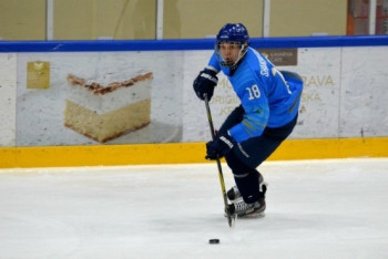 Фотография к новости: Сборная Казахстана по хоккею одержала вторую победу на юниорском ЧМ-2019