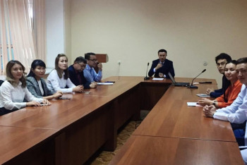 Фотография к новости: Преподаватели в Актобе: надо повышать политическую культуру в обществе