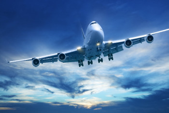 Фотография к новости:  Глава КГА обсудил рейсы из  Нур-Султана в Прагу с послом Чешской Республики