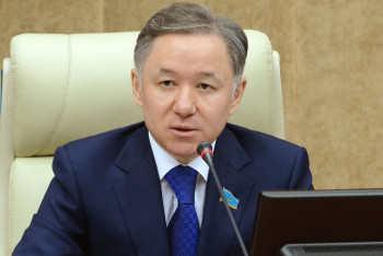 Фотография к новости: Нигматулин о решении съезда "Nur Otan": преемственность курса Елбасы будет обеспечена