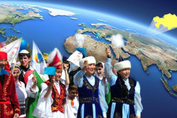 Фотография к новости:  Сессия Ассамблеи народов Казахстана станет исторической - Элина Паули