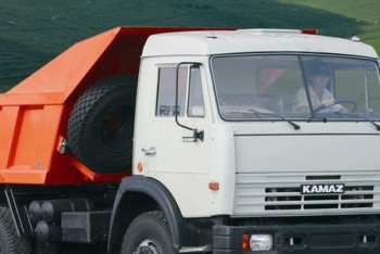 Фотография к новости: В Костанае начнут собирать "КамАЗы" и "Кировцы"