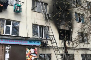 Фотография к новости: Пожар в столичном общежитии: ребенок доставлен в больницу 