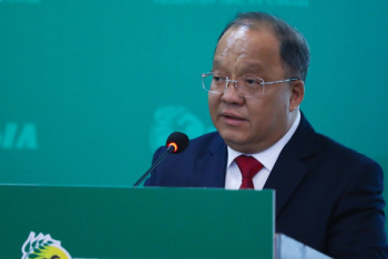 Фотография к новости: Кандидатом в Президенты РК от партии "Ауыл" стал Толеутай Рахимбеков