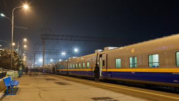 Фотография к новости: В одном казахстанском поезде ежемесячно дается взяток на 3 млн тенге 