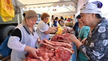 Фотография к новости: Десять тонн консервов привезут из ЗКО на ярмарку в столицу 