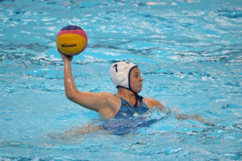 Фотография к новости: Женская сборная Казахстана по водному поло стартовала с победы в Мировой лиге 