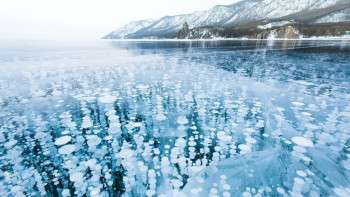 Фотография к новости: Учёные обнаружили на дне Байкала сотни миллионов тонн нефти