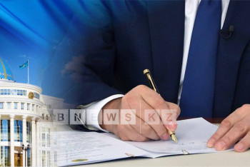 Фотография к новости: Президент Казахстана подписал закон о республиканском бюджете на 2018-2020 годы